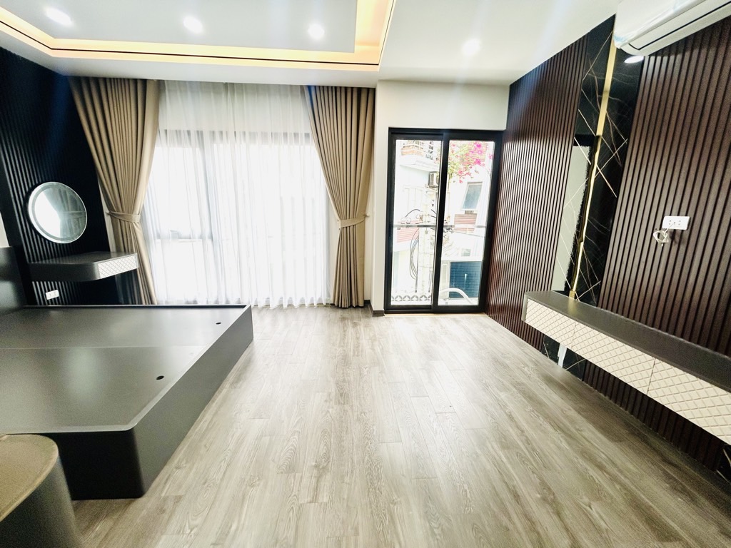 NHÀ ĐẸP PHỐ NAM DƯ - HOÀNG MAI
